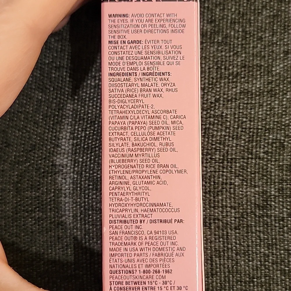 Peach Out Retinol Face Stick - Picture 4 of 5